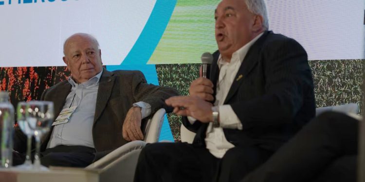 Abramilho aborda bioeconomia brasileira em Congresso Maizar, na Argentina